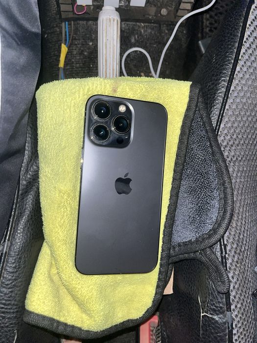Продам Iphone 13pro