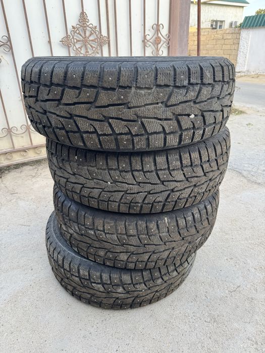 Покрышка с шипами