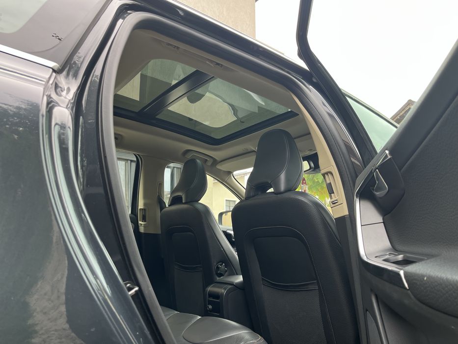 Volvo_XC60  2.4 D4 AWD 4x4 Automat 163 CP