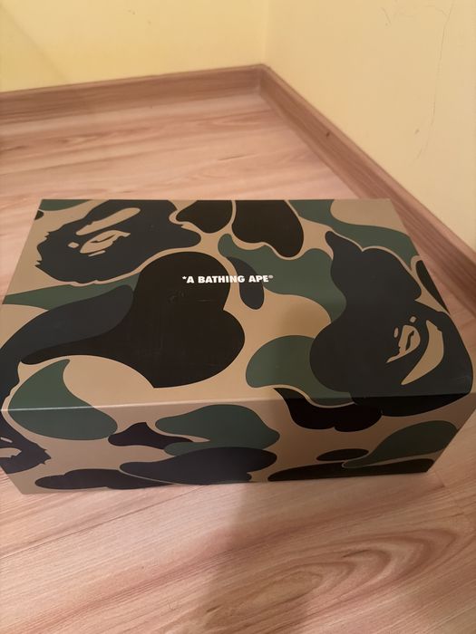 A bathing ape adidasi