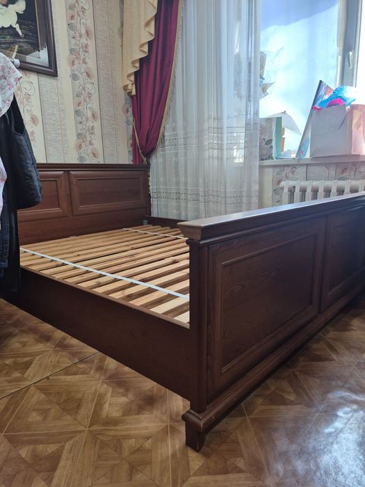 Продам кровать в отличном состояние