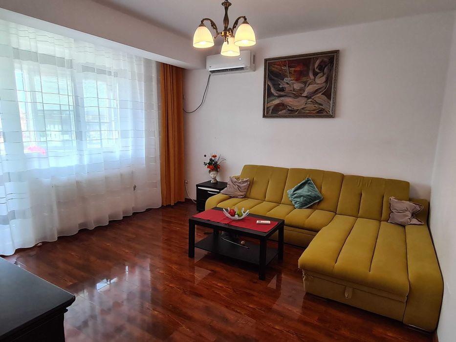 Apartament 2.5 camere închirieze + loc parcare