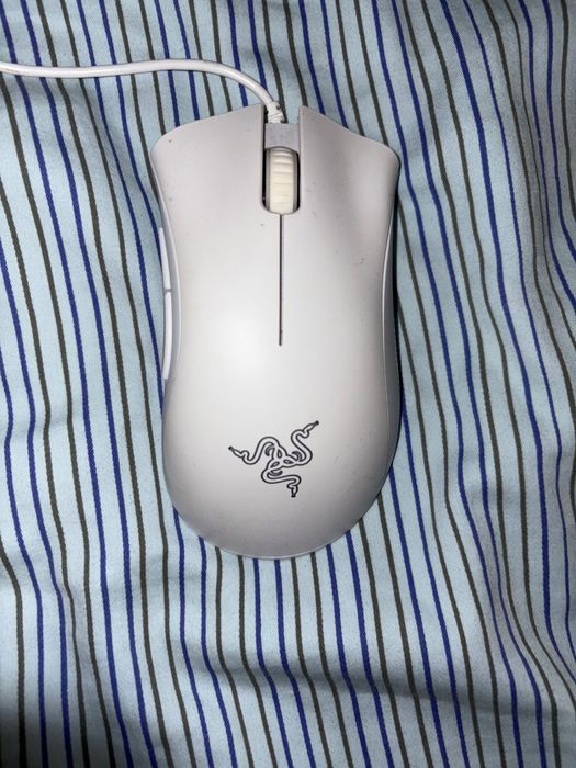 Мышка райзер белая эссентиал оригинал