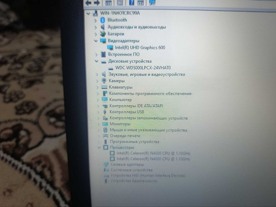 XOLATI tiniq LENOVO  sotiladi