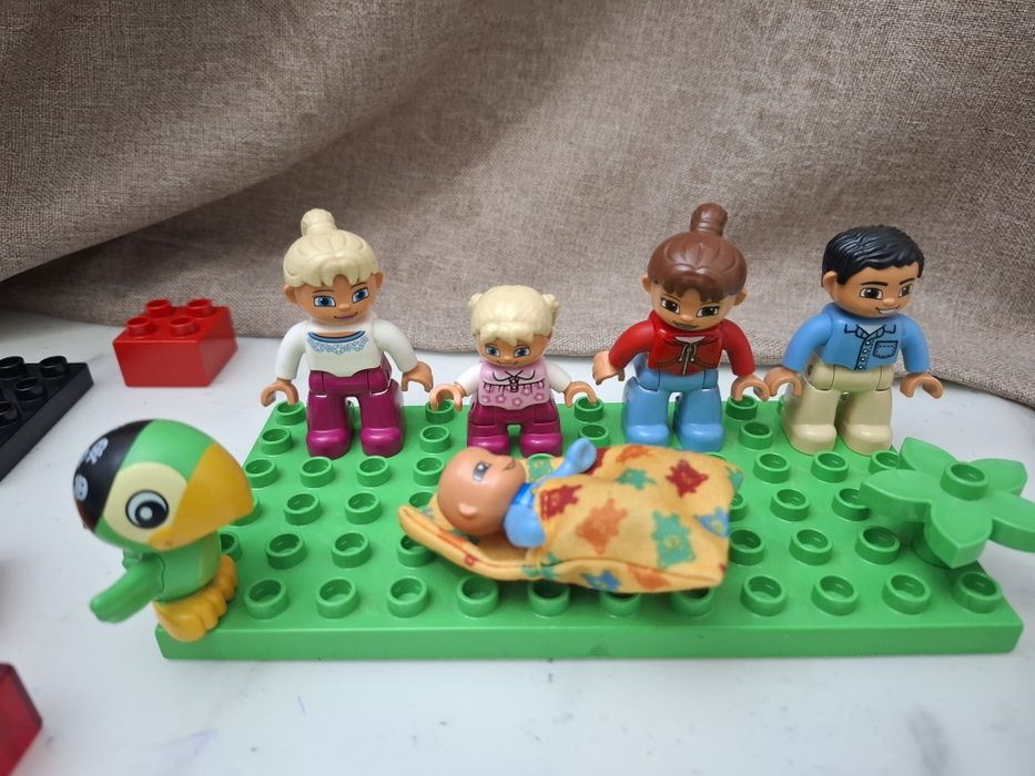 Lego duplo семья