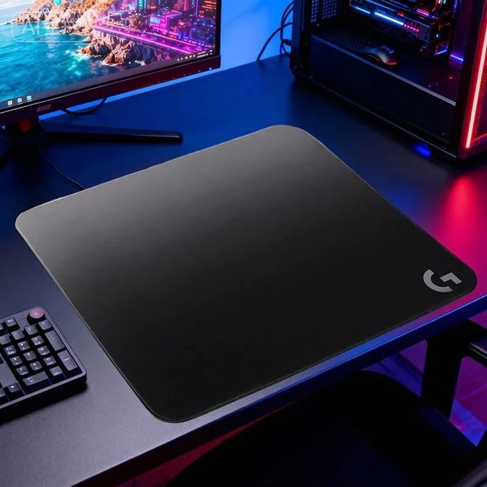 Коврик Logitech