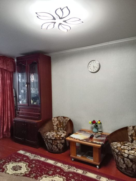 Продам однокомнатную 2этаж