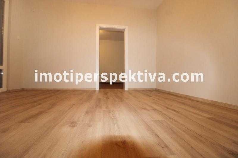 Продава се Тристаен апартамент в Пловдив, Център - 86 кв.м за 1512 €/кв.м - Снимка #2