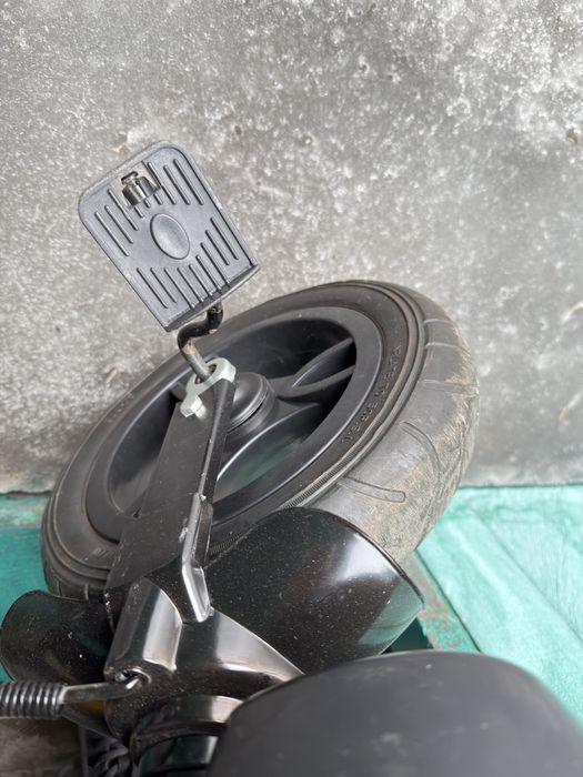 Продам детский велосипед с ручкой