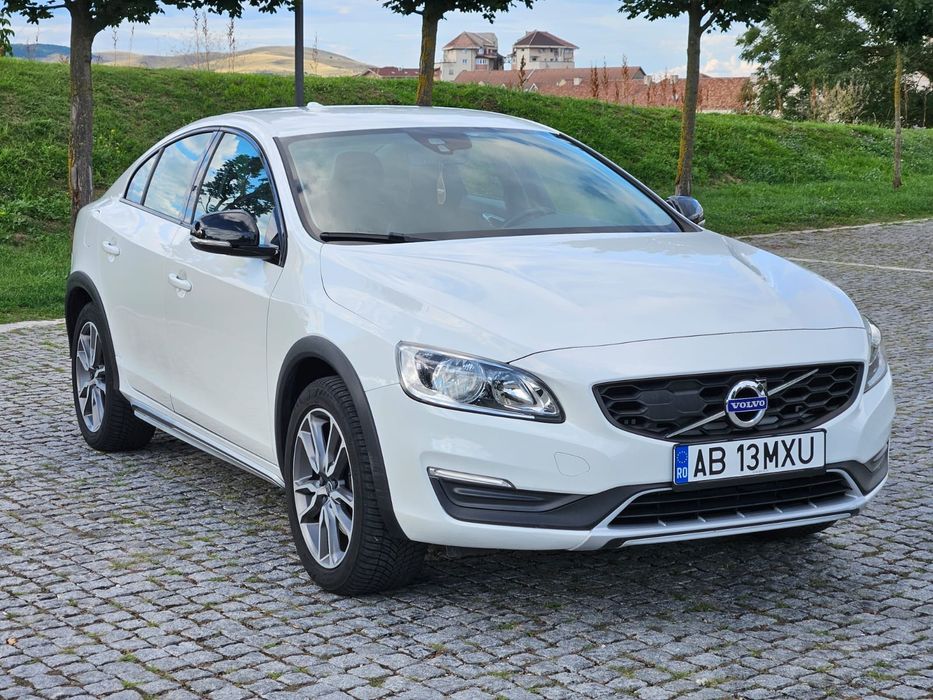 VOLVO S60 CROSS COUNTRY AN 2017  motor 2.0 diesel  AUTOMAT 8 TREPTE