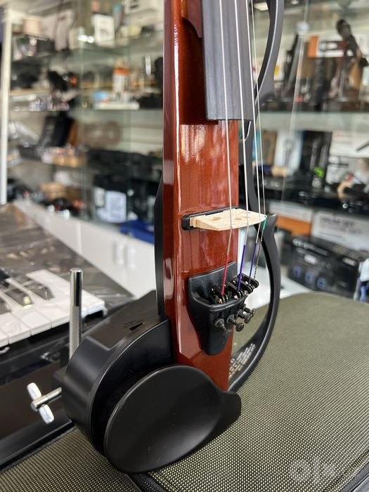Электрическая скрипка Yamaha SV130