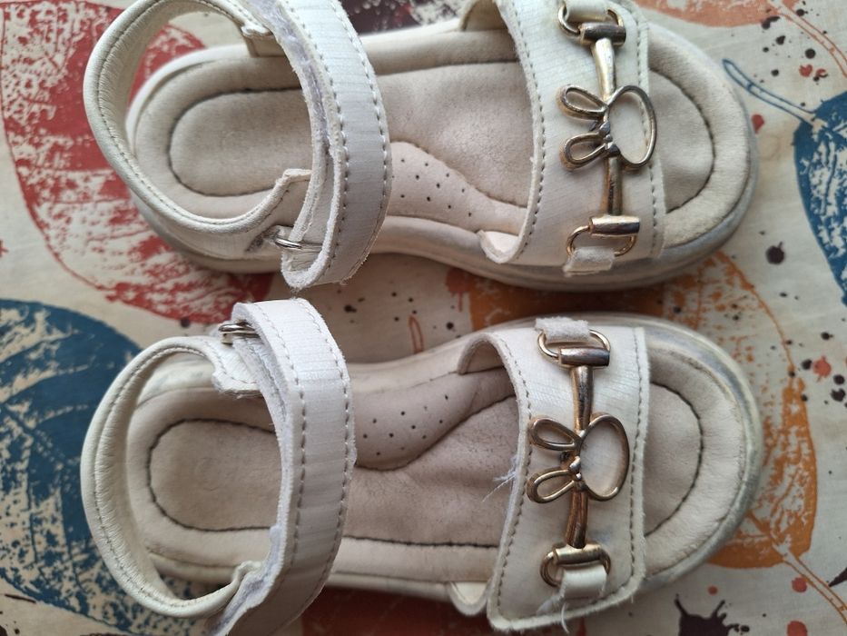 Детски сандалки,номер 26,за 3-4г.