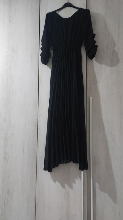 Rochii lungi elegante