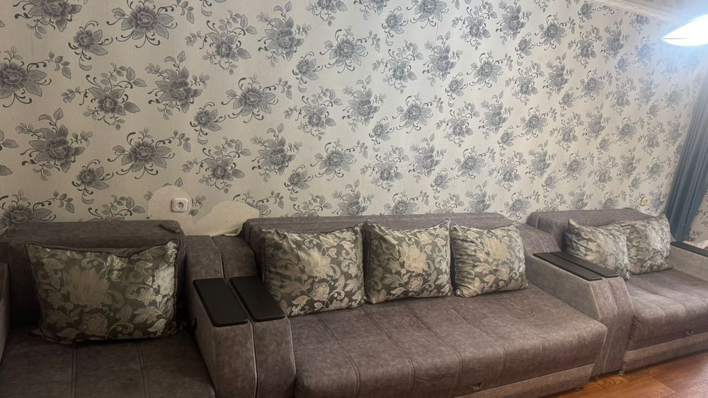 Диван и 2 кресла