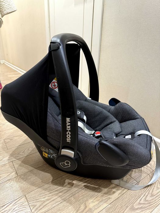 Автолюлька-переноска для новорожденных Maxi Cosi Rock