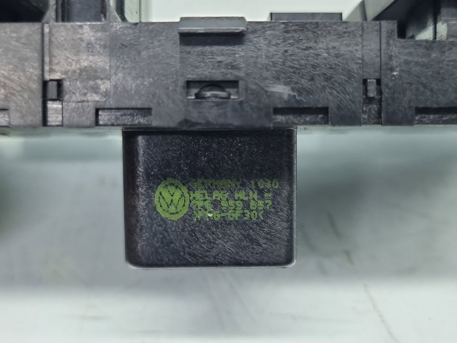 Butoane comanda geamuri sofer Volkswagen Touran (1T3) [Fabr 2010-2015]