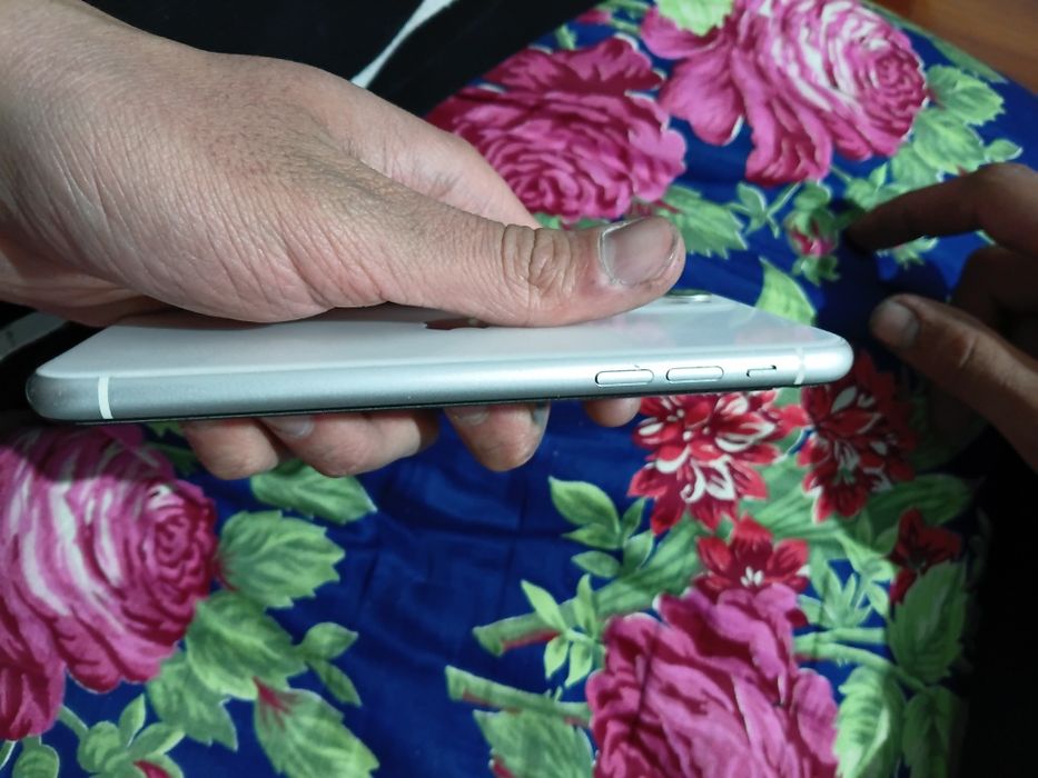 Айфон 11 сатылады торг есть