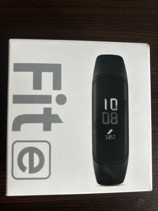 Фитнес гривна Samsung Galaxy Fit SM-R375N Black