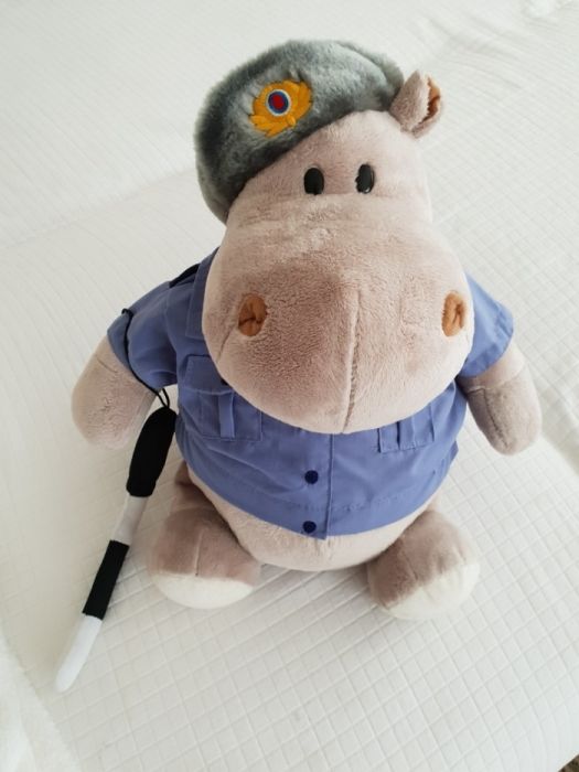 Полицейский бегемот