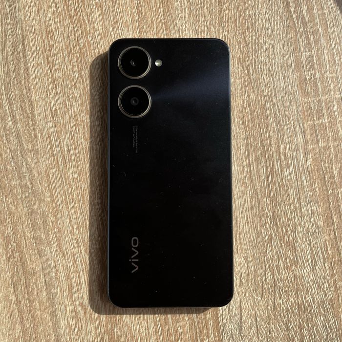 Продам телефон Vivo