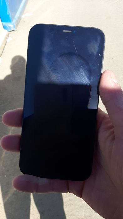 Iphone 12 в отлично състояние