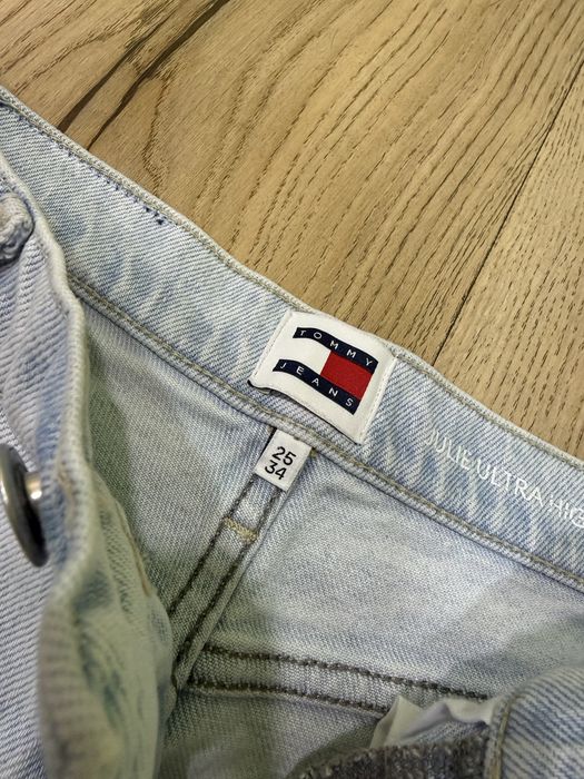 Дънки Tommy Jeans