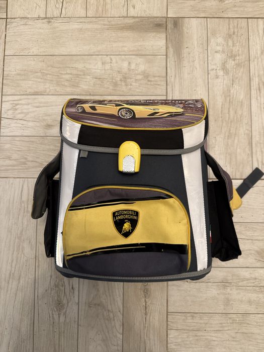 Ученическа раница ARS UNA Air Flow Lamborghini – ергономична“