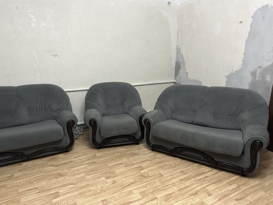 Продам диван тройка