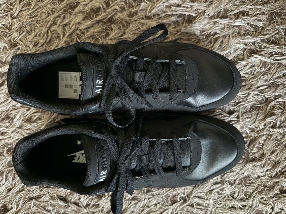 Nike Air Max IVO