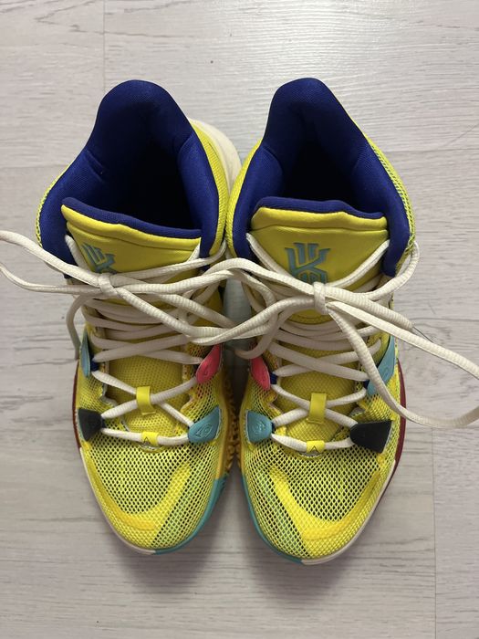 Nike Kyrie 7 yellow