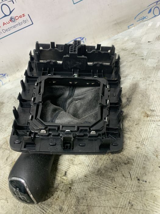 nuca schimbator 5+1 trepte  skoda octavia 3 1.6 motorina 2015