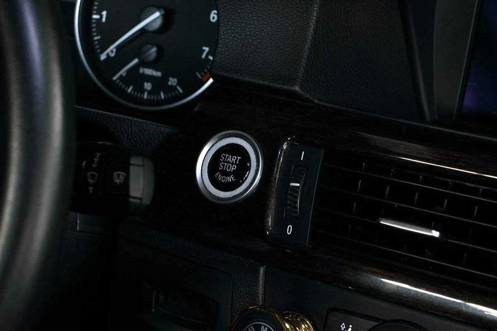 Buton Pornire Start Stop BMW Seria E Rosu/Albastru/Negru E90 91 92 93