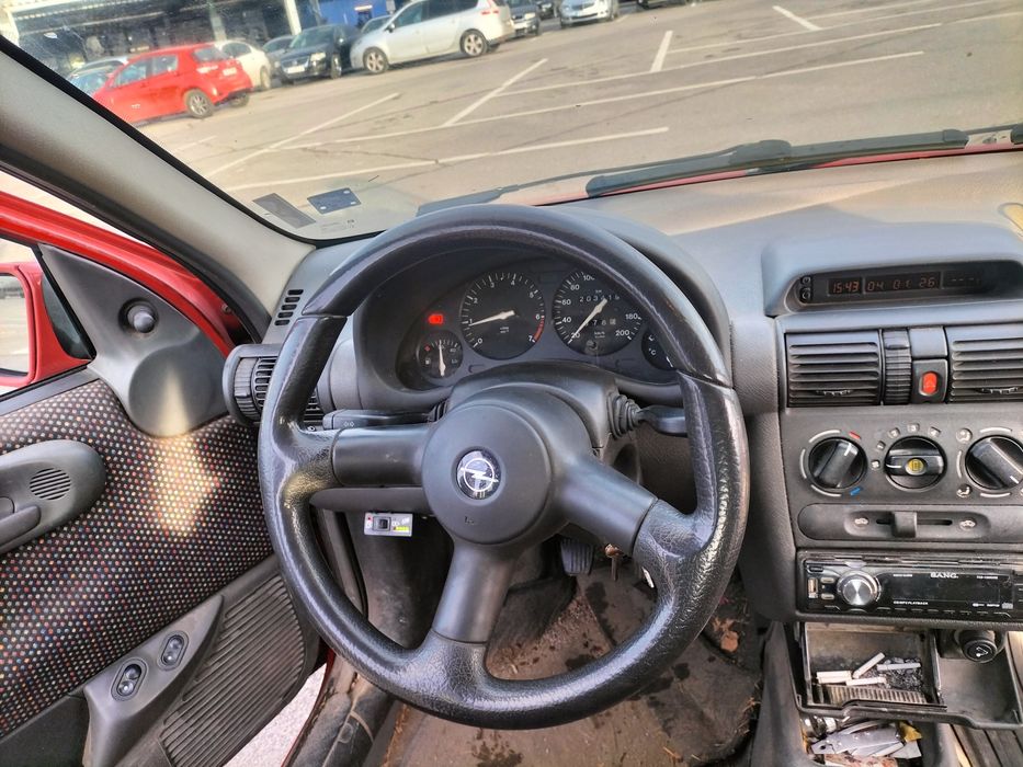 Opel corsa B 1.4 Sport