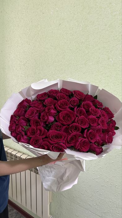 51 красные/розовые розы