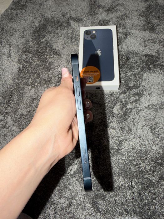 Vand Iphone 13/ Midnight blue/128 GB