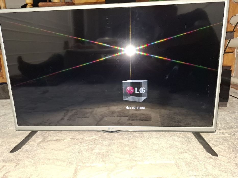 Телевизор LG в хорошем качестве, не смарт