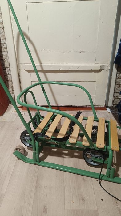 Санки с колесами