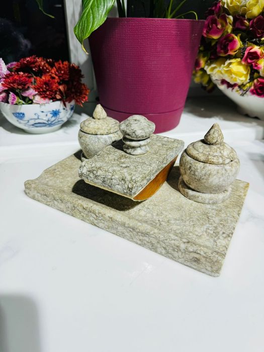 Продам различные сувениры,куплено при Ссср.