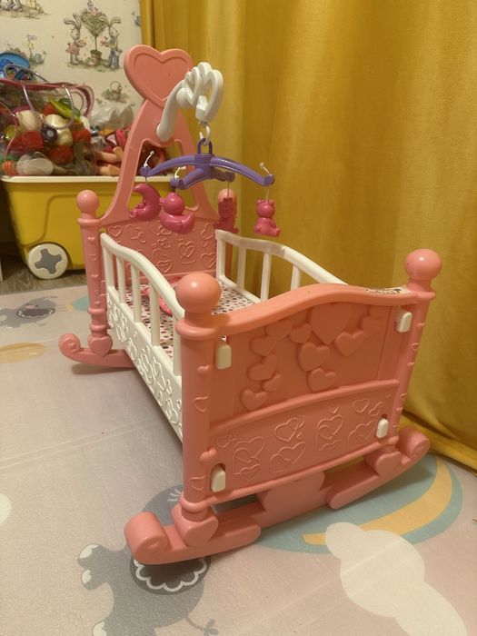 Продам кровать для кукол