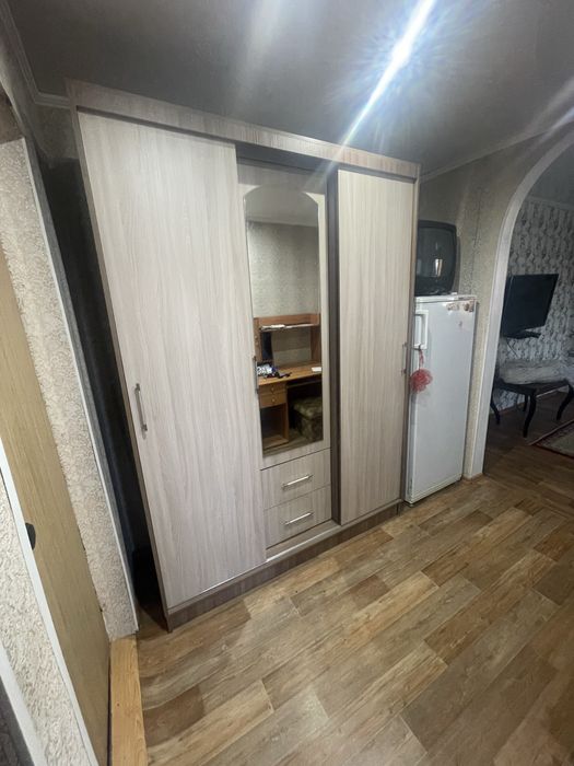 Продам шкаф купе (прихожая)