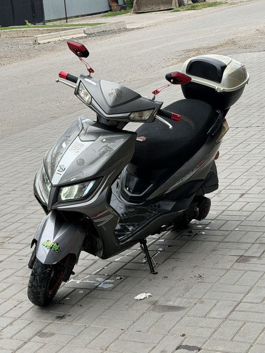 Продам мопед м8 на ходу