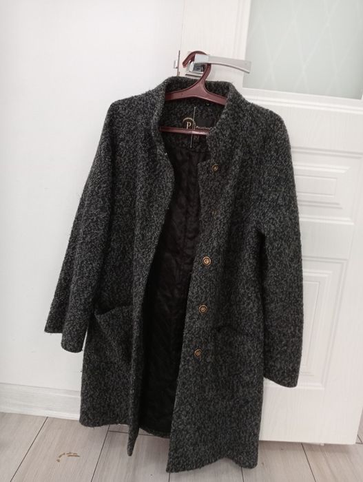 Женское пальто серый