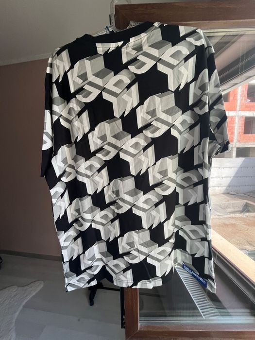 Мъжка тениска Karl legerfeld нова