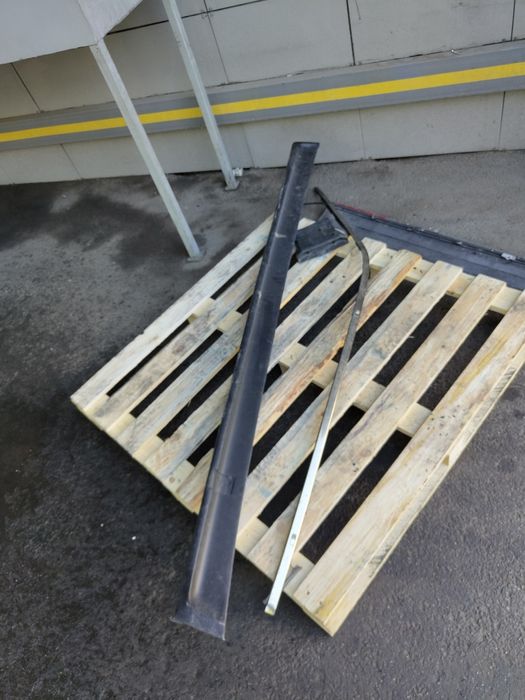 Продам запчасти на w124