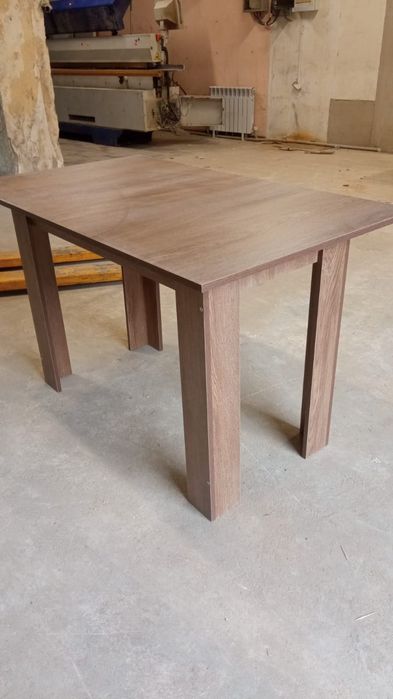 Продам новые столы