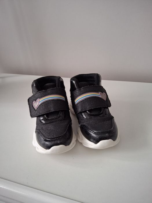 Светещи детски кецове за момиче