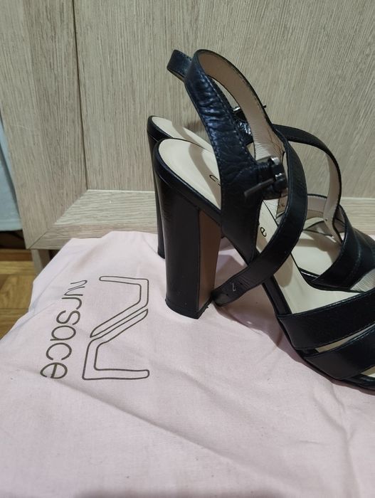 Летние босоножки