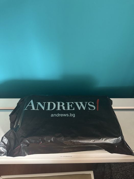 Продавам абитуриентски костюм на Andrews