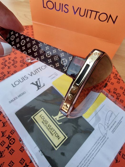 Ochelari de soare Louis Vuitton import Italia,toc textil inclus