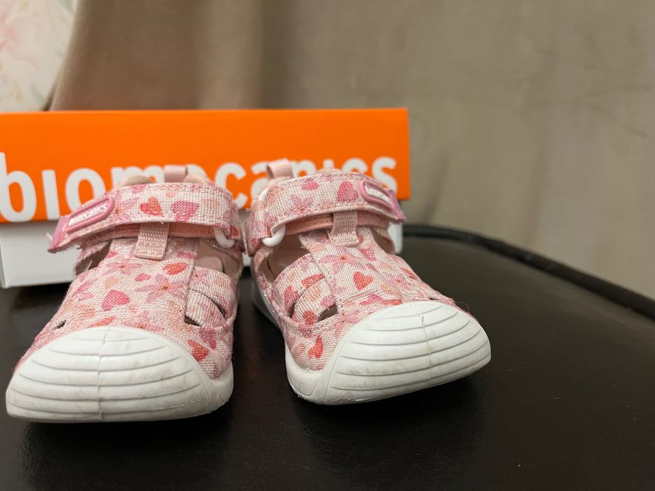 Сандали за момиче Biomecanics -19 размер